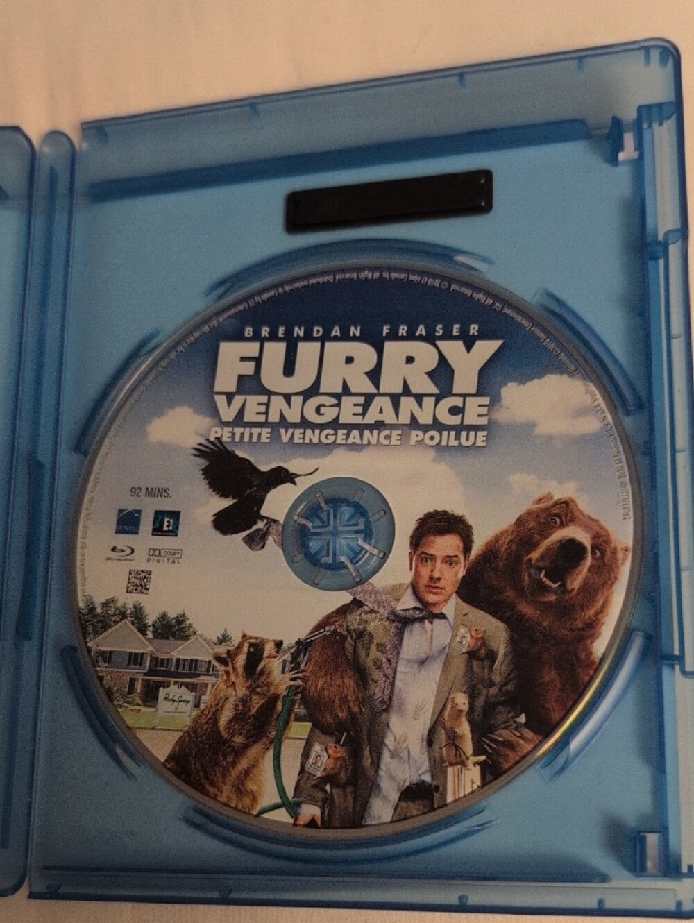 Furry Vengeance Blu-ray (Brendan Fraser) - Petite Vengeance Poilue Blu-ray - Picture 2 of 5